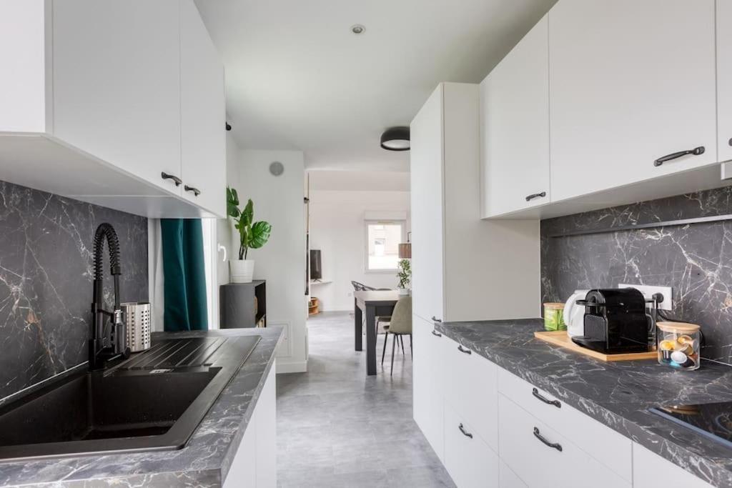 Premium Flat 6 People With Billard And Terrace Stade De France Saint-Denis  Ngoại thất bức ảnh