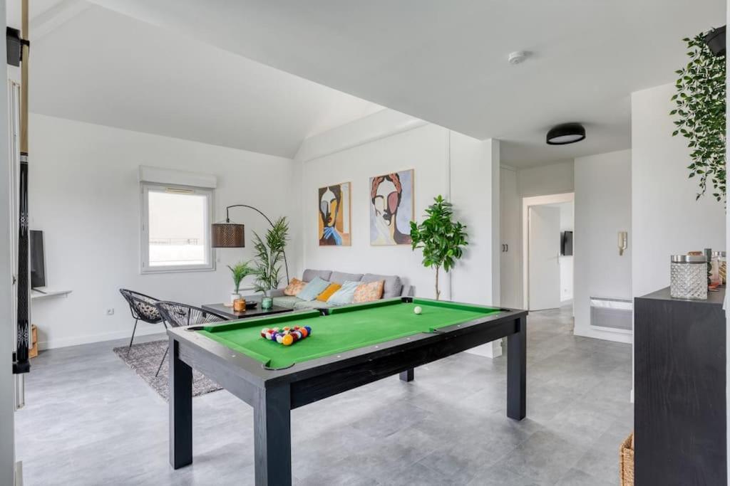 Premium Flat 6 People With Billard And Terrace Stade De France Saint-Denis  Ngoại thất bức ảnh